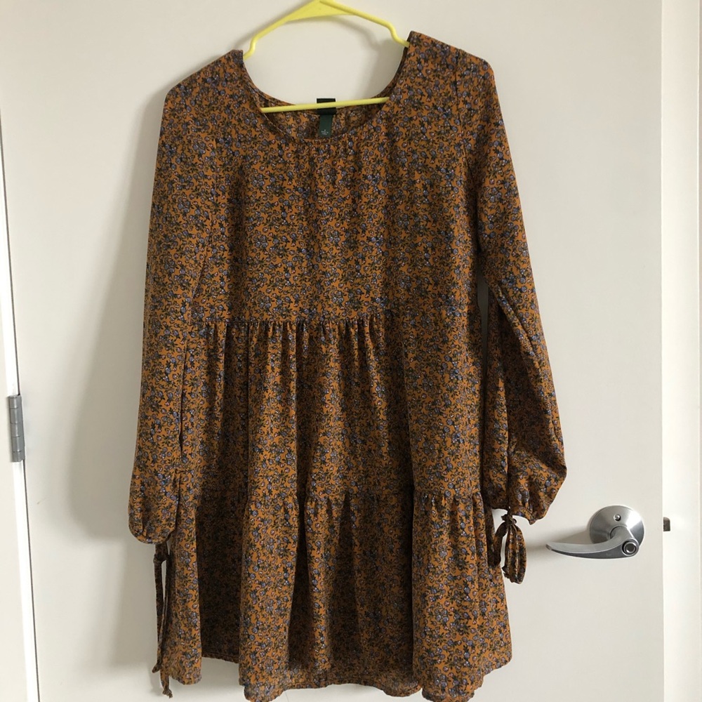 Cute flowy spring dress